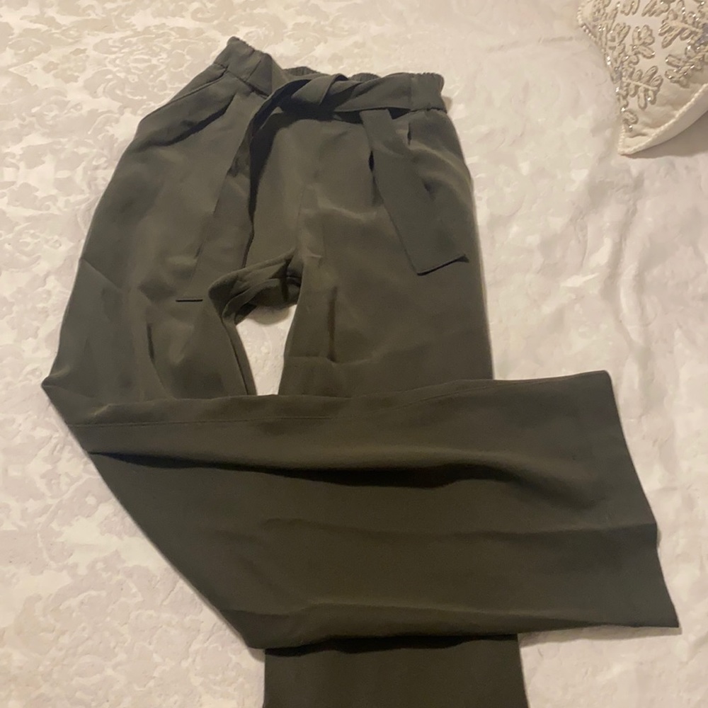 Lululemon green dress pants